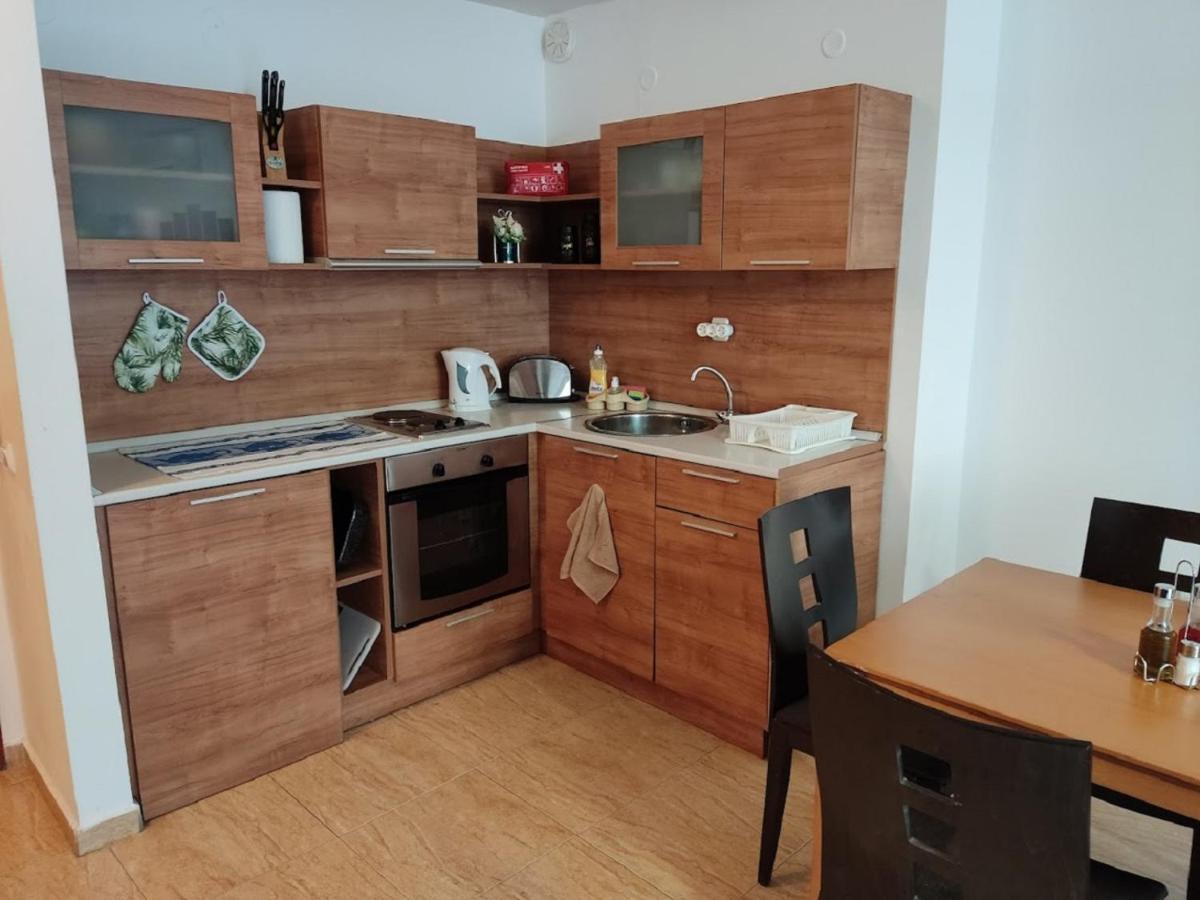 Dean'S Cozy 2 Bed Apart At Sunny Beach Resort Екстериор снимка