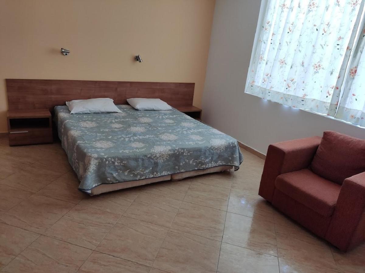 Dean'S Cozy 2 Bed Apart At Sunny Beach Resort Екстериор снимка