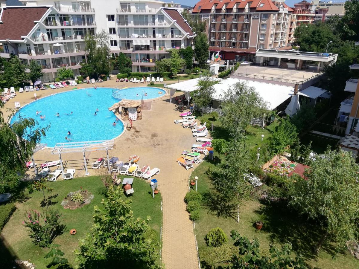 Dean'S Cozy 2 Bed Apart At Sunny Beach Resort Екстериор снимка