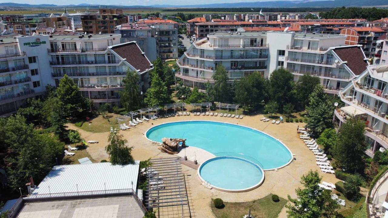 Dean'S Cozy 2 Bed Apart At Sunny Beach Resort Екстериор снимка