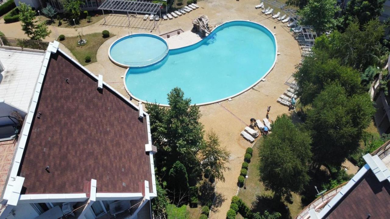 Dean'S Cozy 2 Bed Apart At Sunny Beach Resort Екстериор снимка