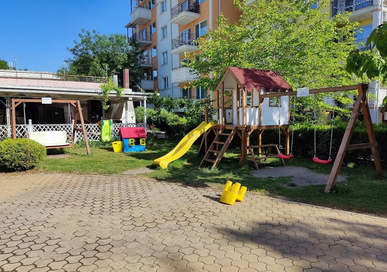 Dean'S Cozy 2 Bed Apart At Sunny Beach Resort Екстериор снимка