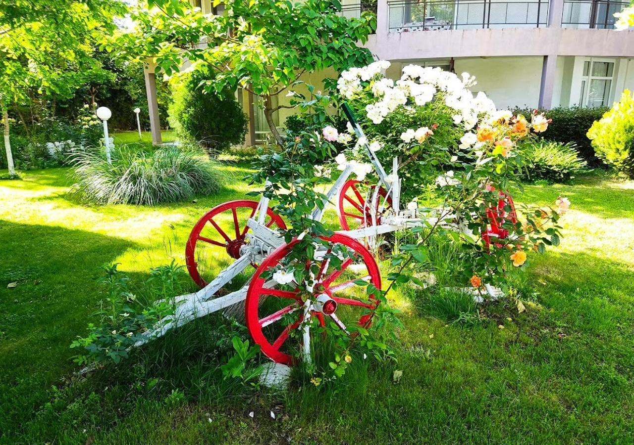 Dean'S Cozy 2 Bed Apart At Sunny Beach Resort Екстериор снимка